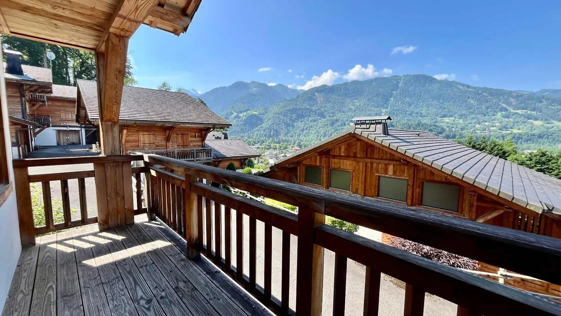 Chalet Tradition 6 Pers Avec Cheminee, Balcon Et Parking A Samoens - Fr-1-624-124 0*,